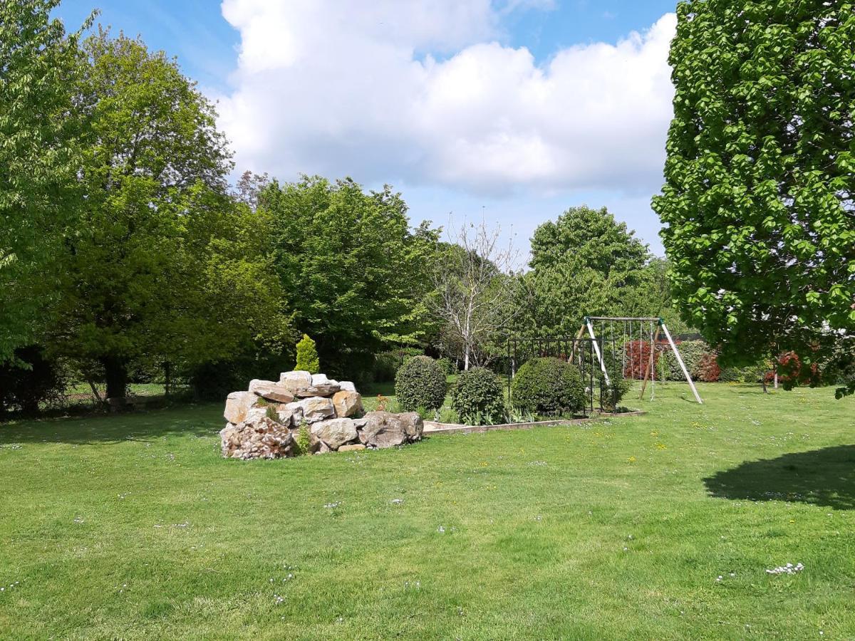 La Grange Des Lisieres Bed and Breakfast Rouvres  Buitenkant foto